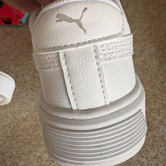 Puma platform sneakers *SIZE 6* - Picture 3 of 6